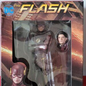 VERY RARE, 2014 KOTOBUKIYA JAPANESE IMPORT, THE FLASH STATUE, MINT IN THE BOX!!!